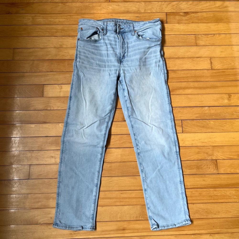 American Eagle Athletic Straight Jeans Light Wash Mens 34x32 Blue Stretch Denim